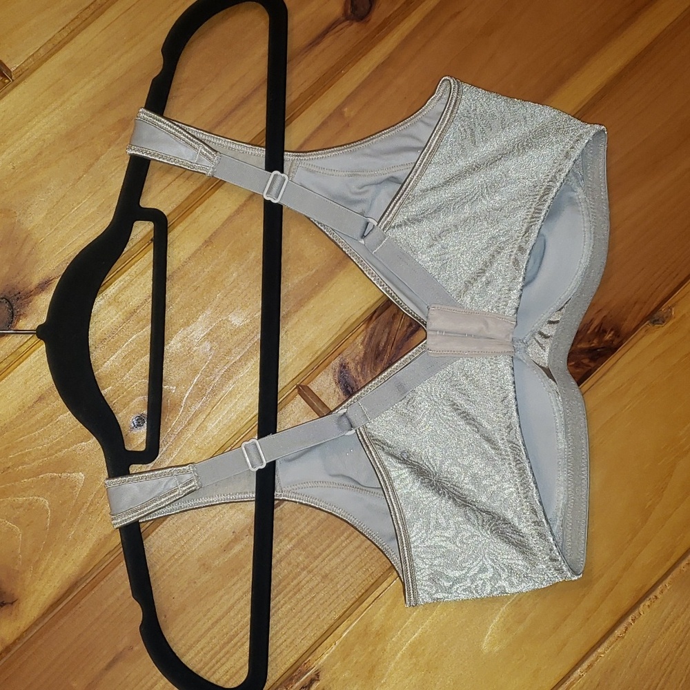 Glamorise & platex 18 hour bras - Picture 14 of 15
